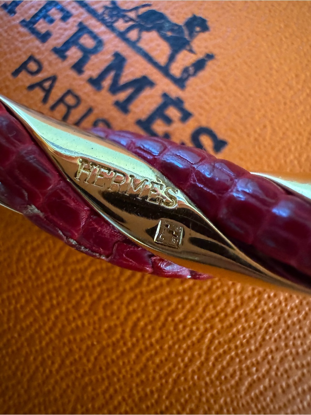 Hermès Twist Bangle GO Red Leather - Picture 7 of 8